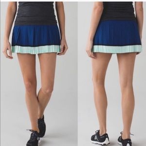 Lululemon Street to Pleat skirt 6